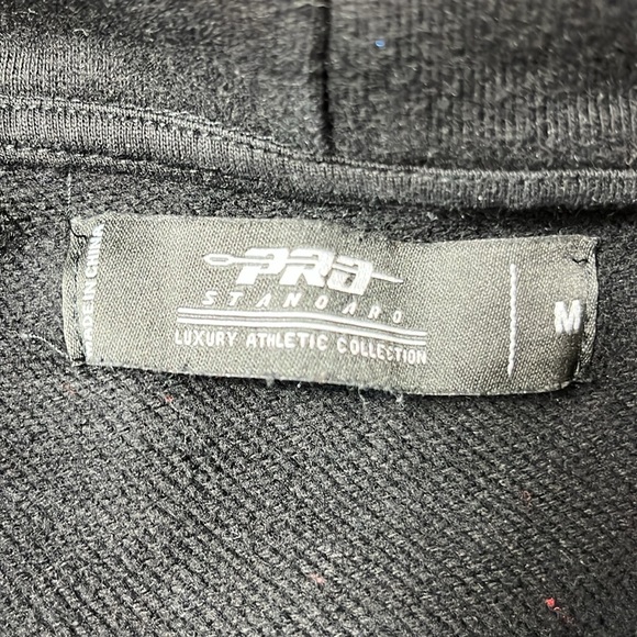 PRO Standard Chicago Bulls Velvet Lettering Embroidered Bulls Hoodie - Picture 11 of 16